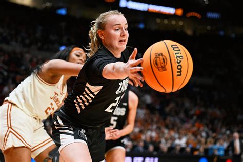 brenna maxwell|Chicago Sky Coach's Emotional Message to Brynna Maxwell After.